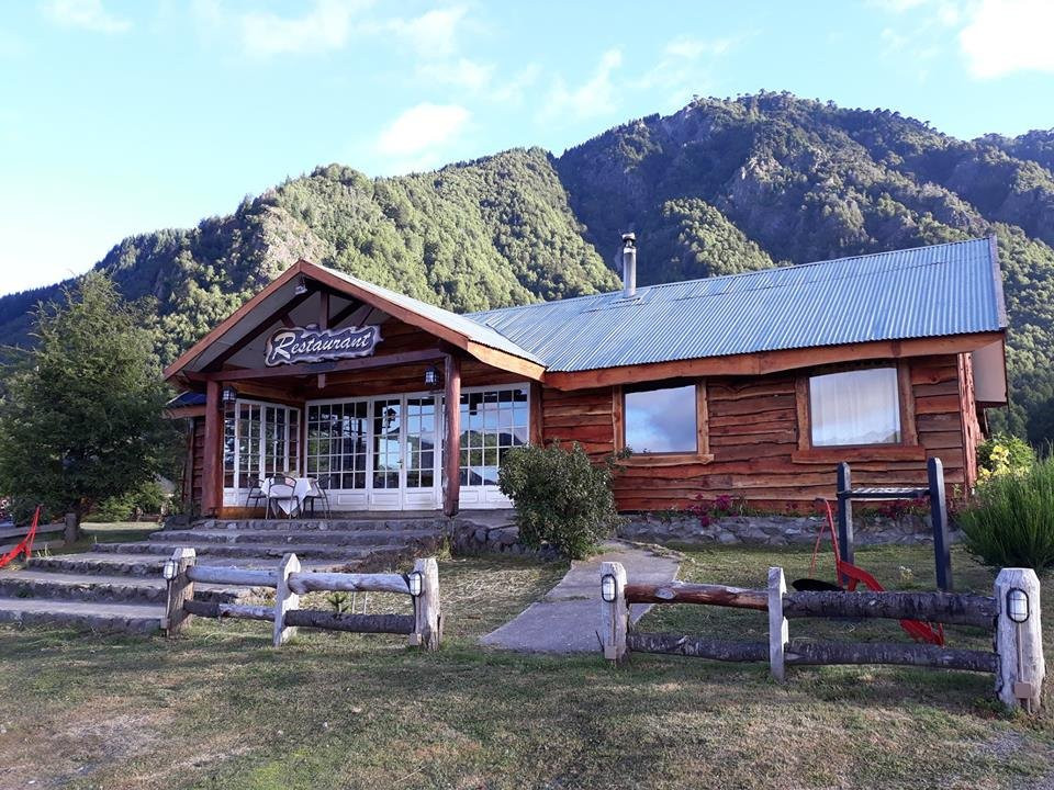 Malalcahuello餐馆和美食-Restaurant Wenu Mapu