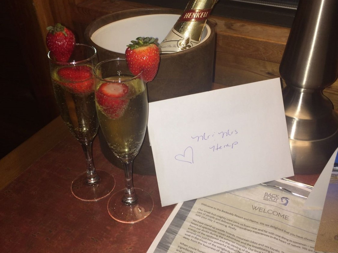 Backeddy Resort & Marina主图