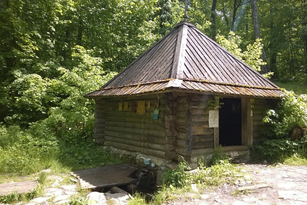 Holy Spring at the Occurence Place of Kazan Icon of the Mother of God景点图片