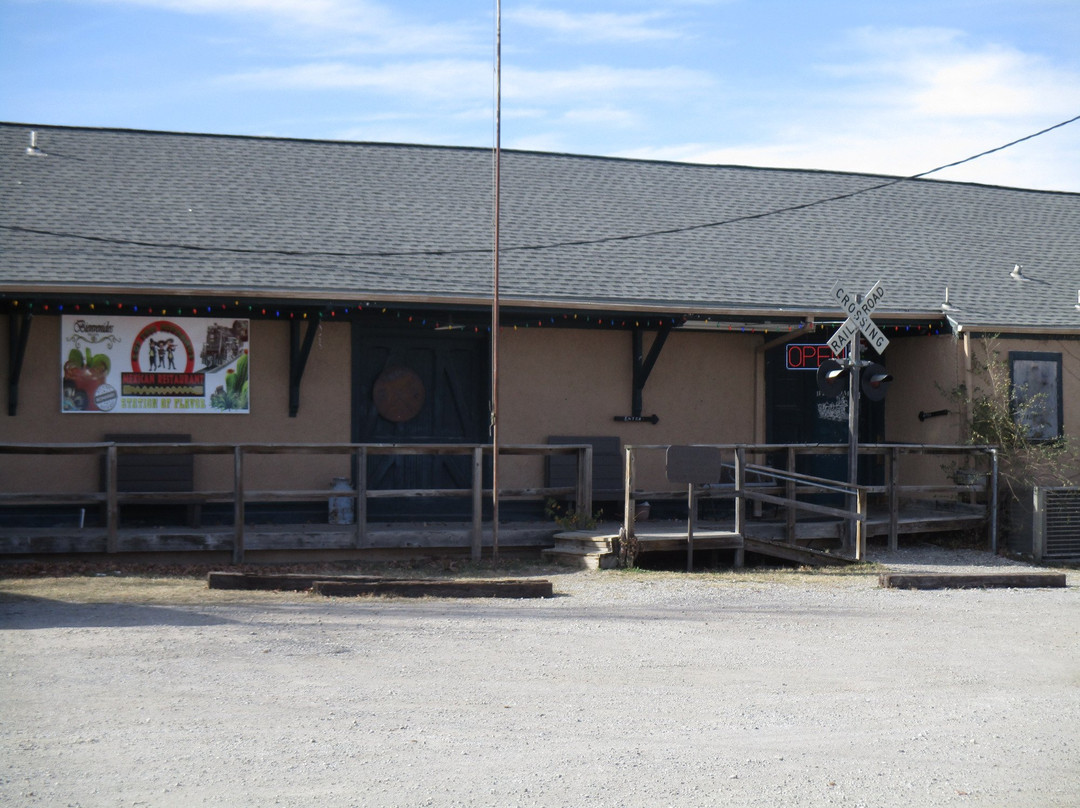 Hominy餐馆和美食-Los Tres Hermanos