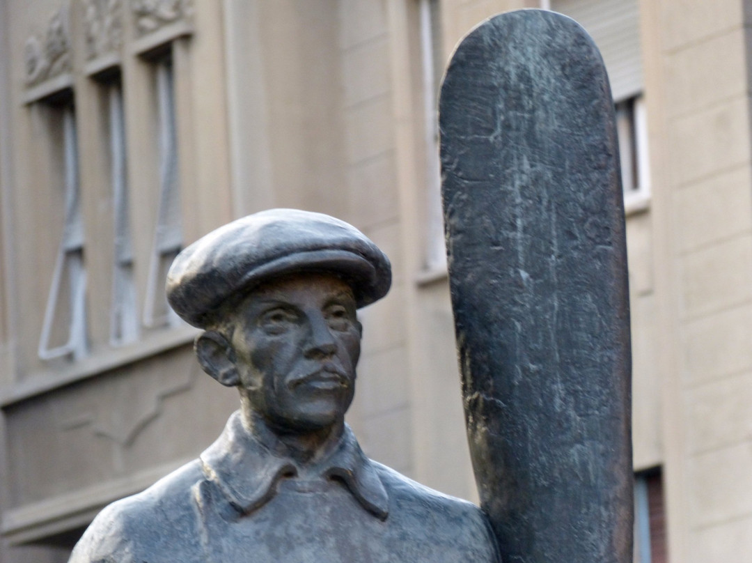 Ivan Sarić Monument景点图片