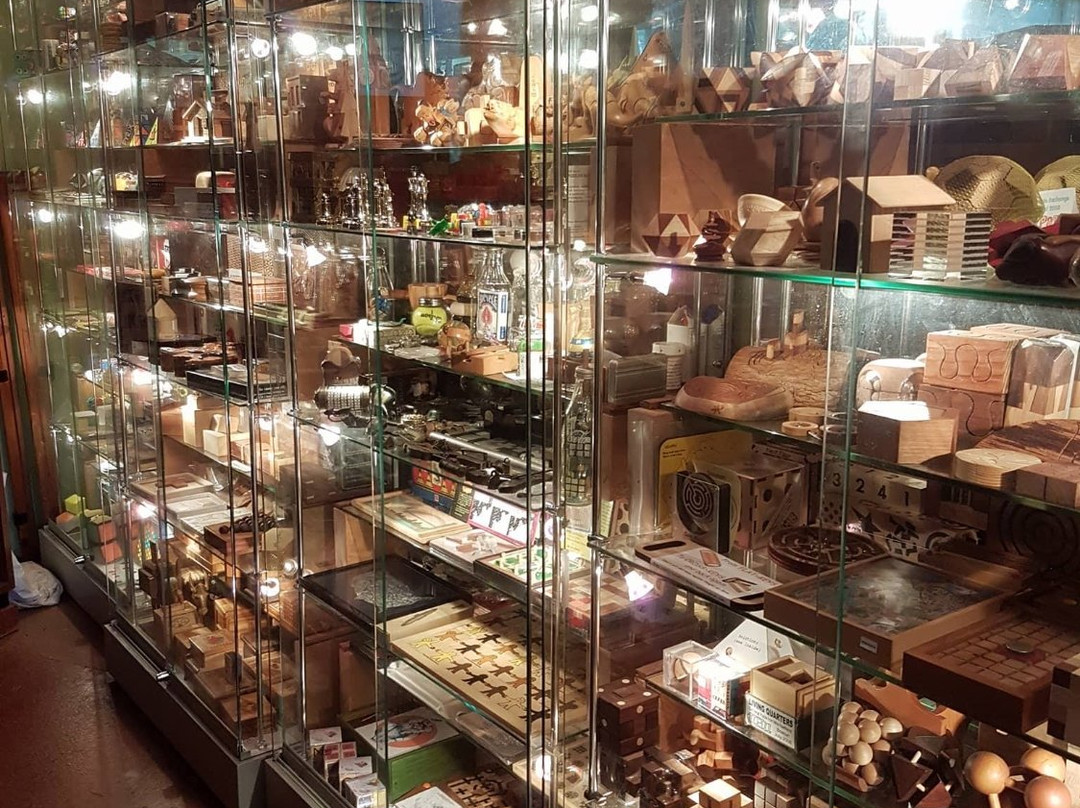 Labyrinth Woodworks and Puzzle Museum景点图片