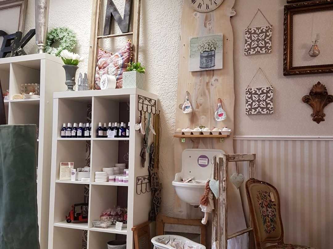 Neckarbischofsheim餐馆和美食-Seifenträume und Schöne Dinge Café