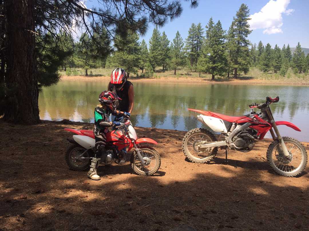 Moto Tahoe Dirt Bike Rental景点图片