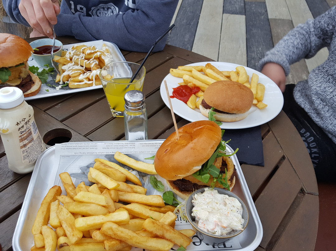 Coast House Bar and Grill