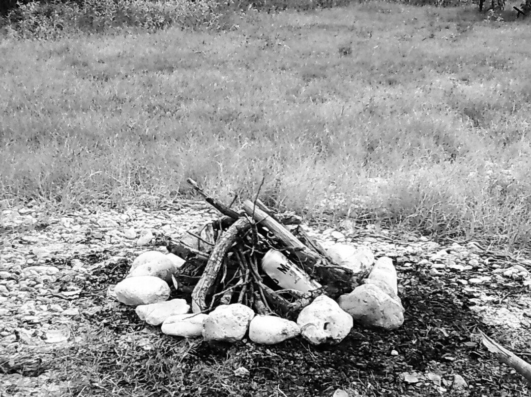 Chalk Bluff Park-Paddle Boat Rentals-Uvalde必去景点