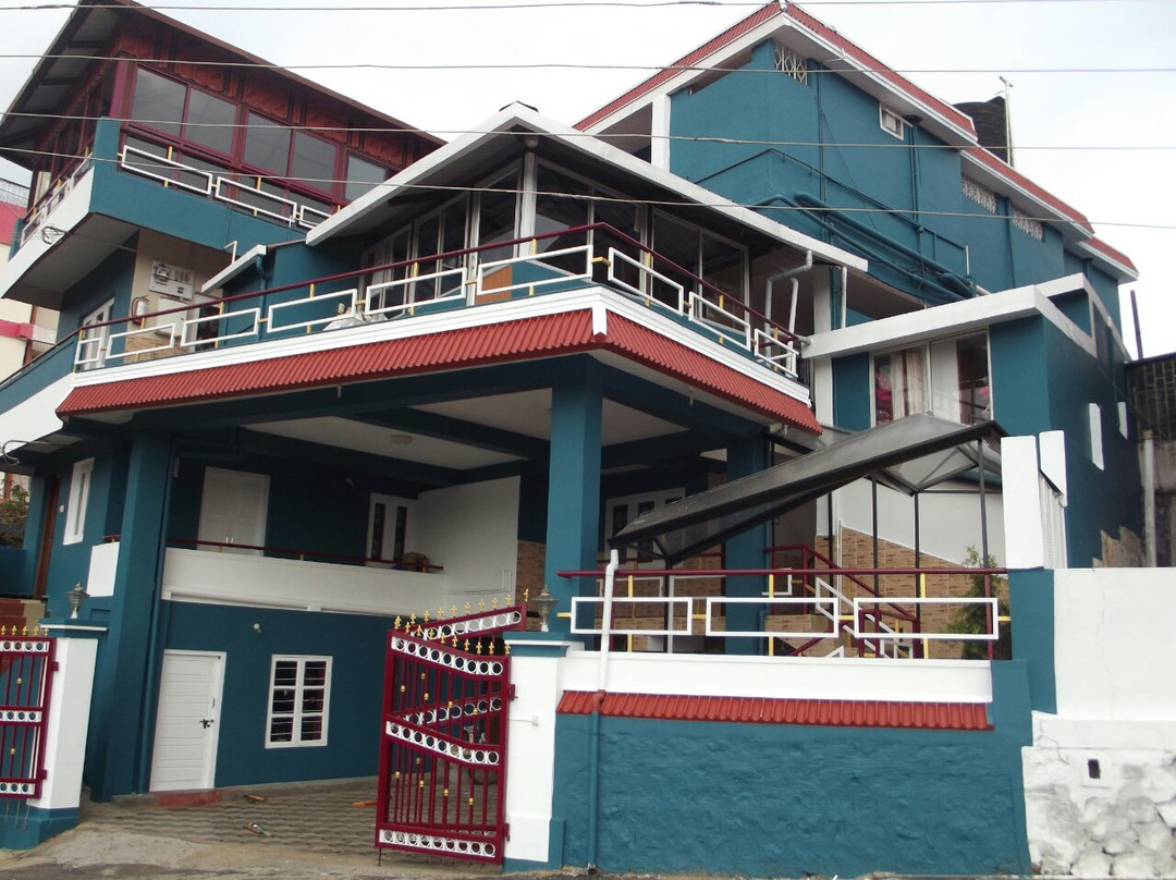 Aruvankadu酒店住宿-Vijayadeepa guest house