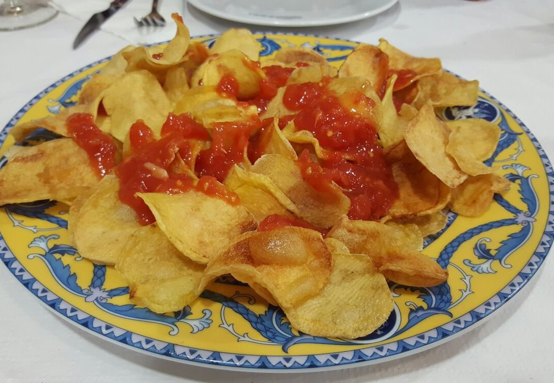 Agost餐馆和美食-Bar Restaurante Dori