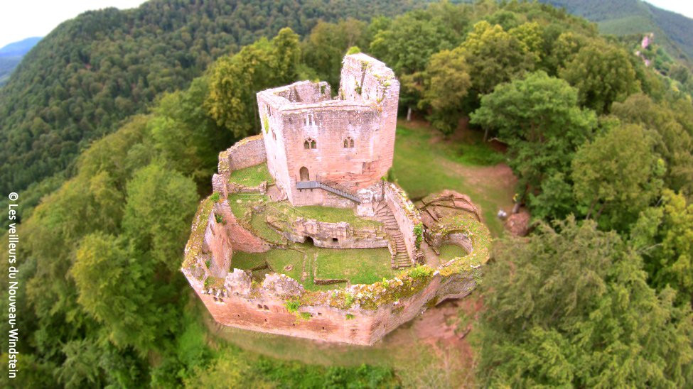 Château du Nouveau-Windstein景点图片