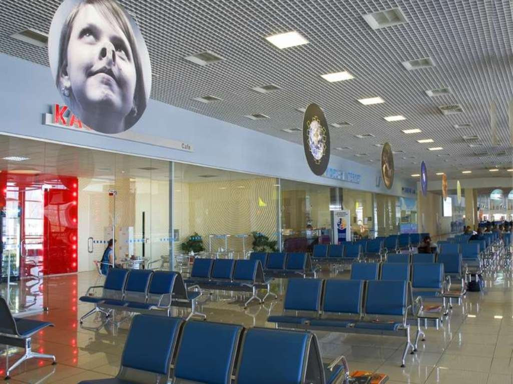 Building Novosibirsk-Severny Airport-新西伯利亚必去景点