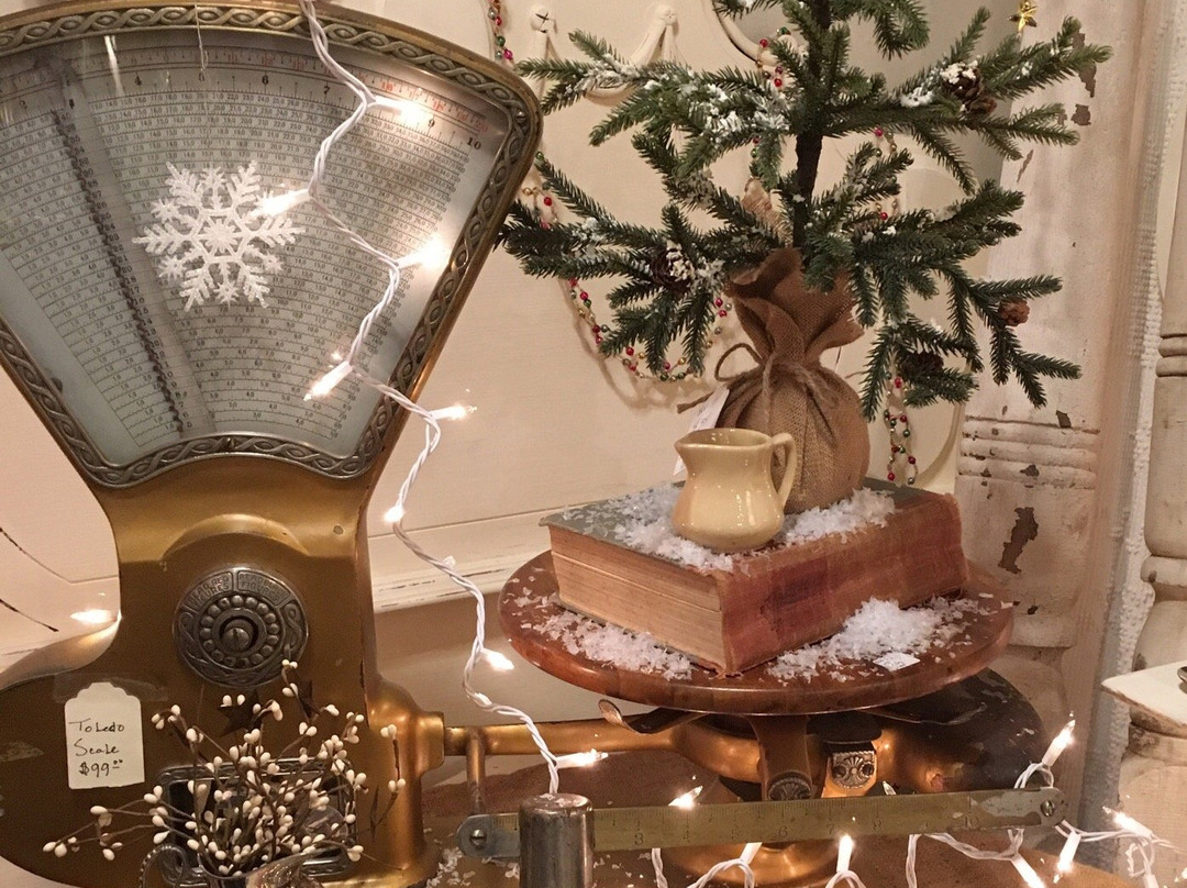 Haupt Antiek Market-Apple Valley必去景点