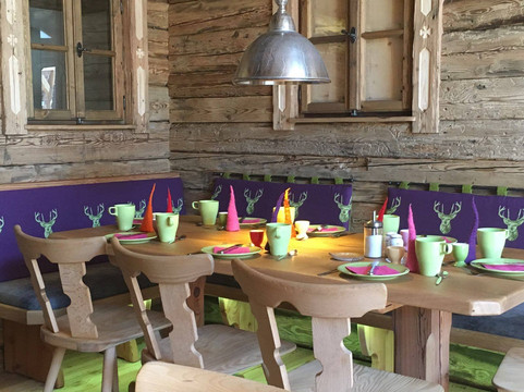 威勒霍夫酒店主图