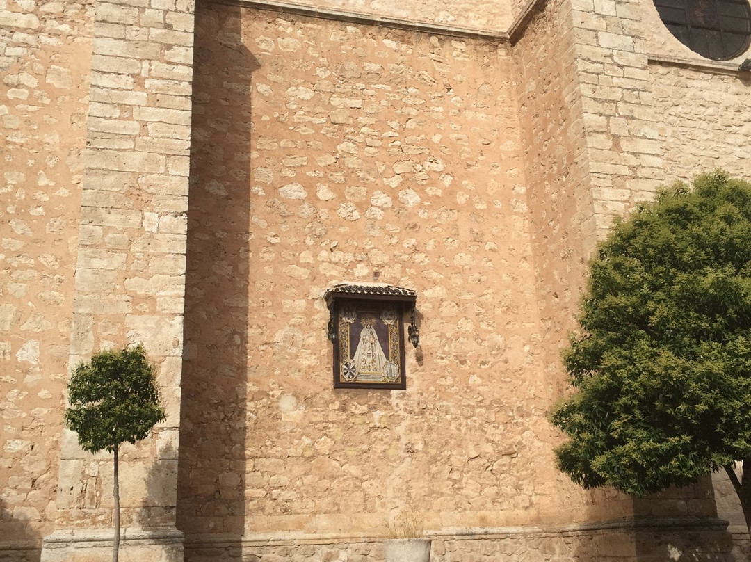 Iglesia de Madre de Dios景点图片