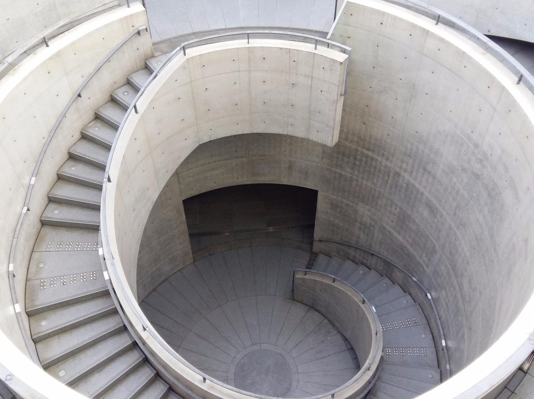 Hyogo Prefectural Museum of Art-神户市必去景点