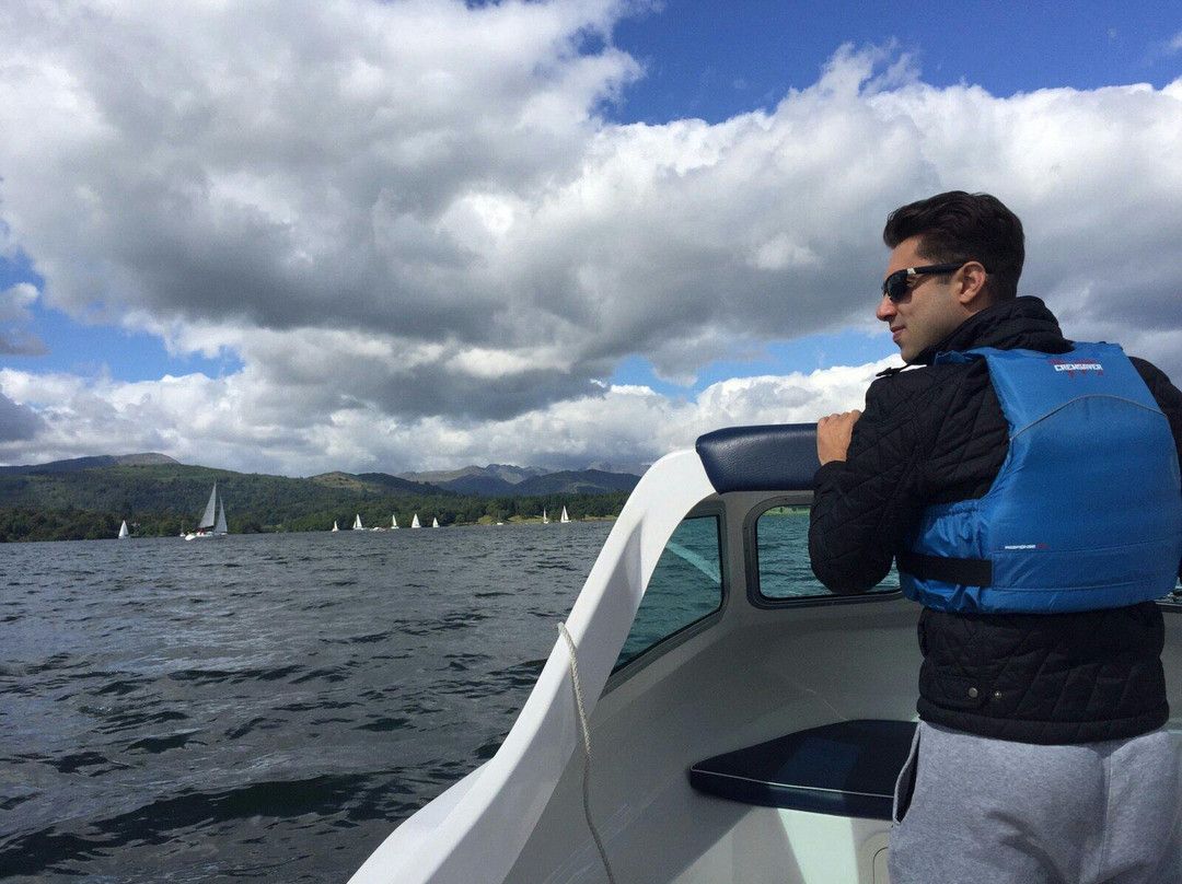 Watersports At Low Wood Bay景点图片
