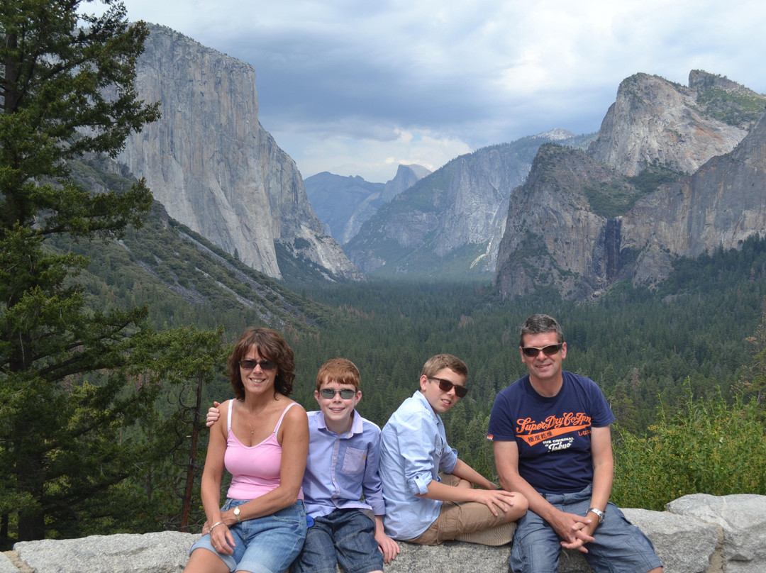 Yosemite Close Up Tours-马里波萨必去景点