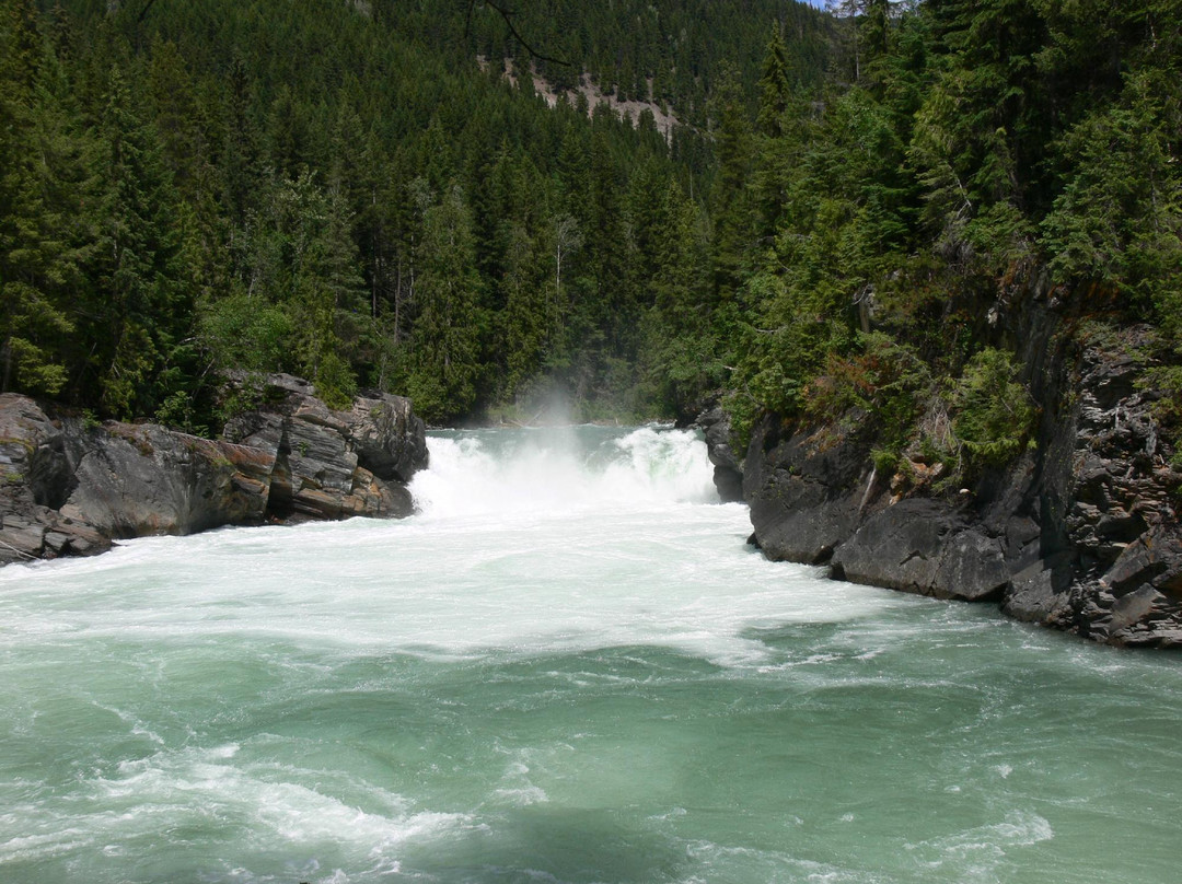 Overlander Falls-Fraser Lake必去景点