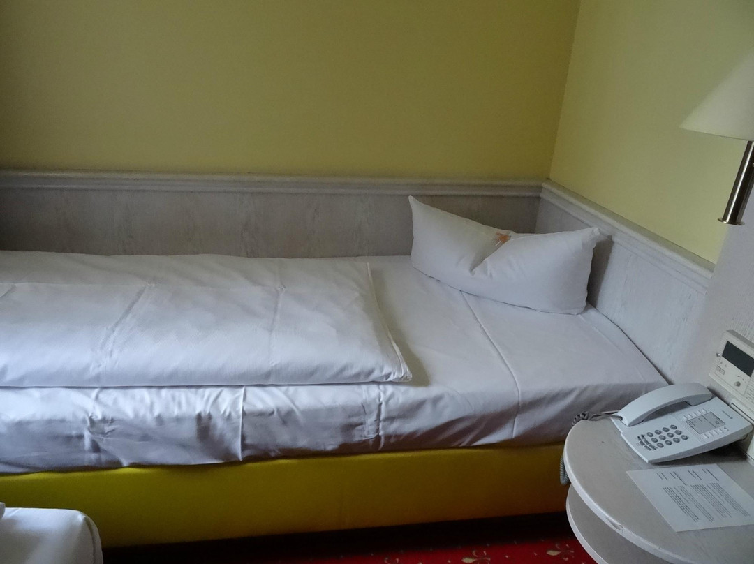 雷斯登斯酒店主图