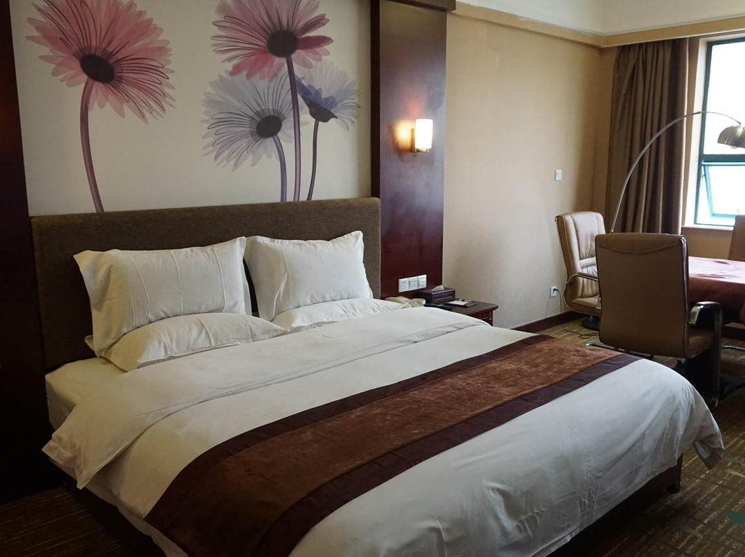 宝鑫大酒店主图