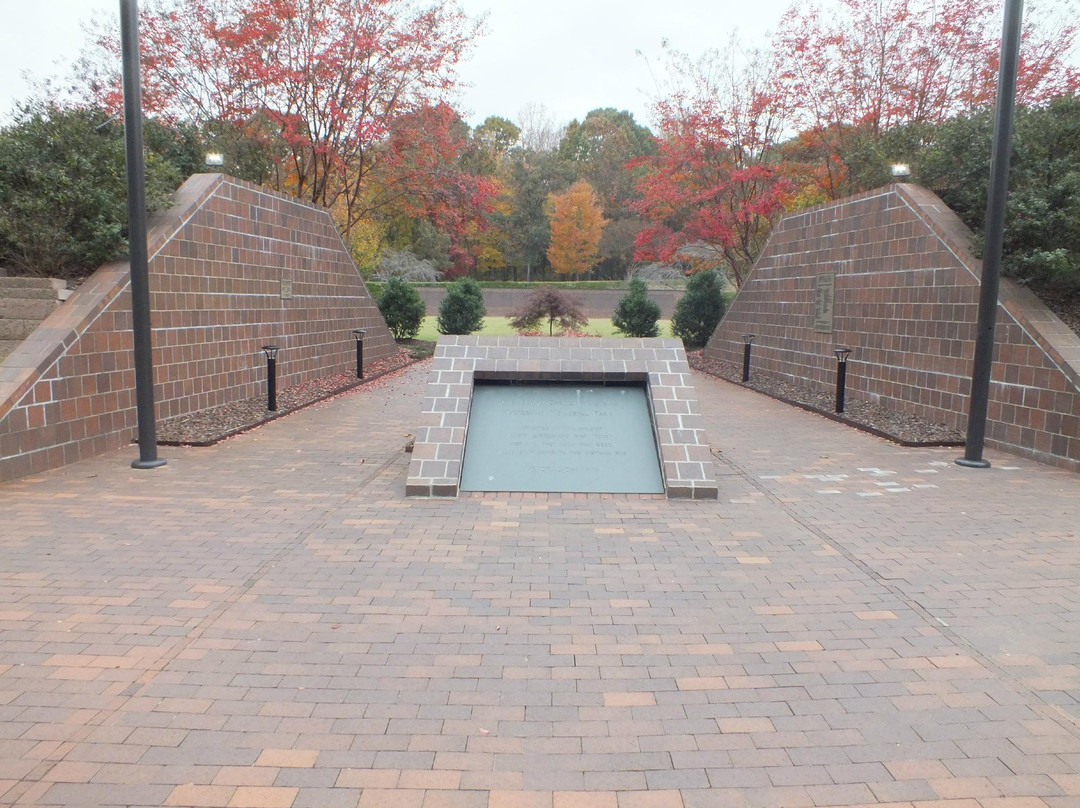 North Carolina Vietnam Veterans Memorial景点图片