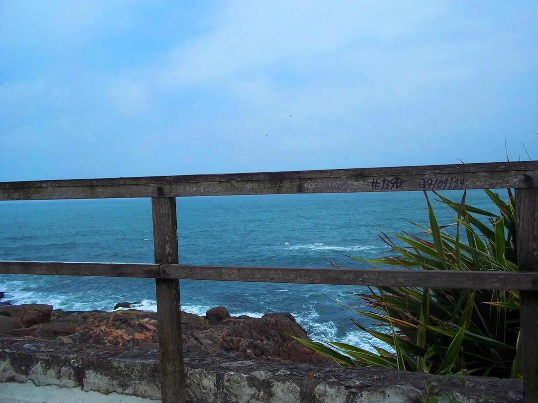 Mirante da Ponta das Galhetas-瓜鲁雅必去景点