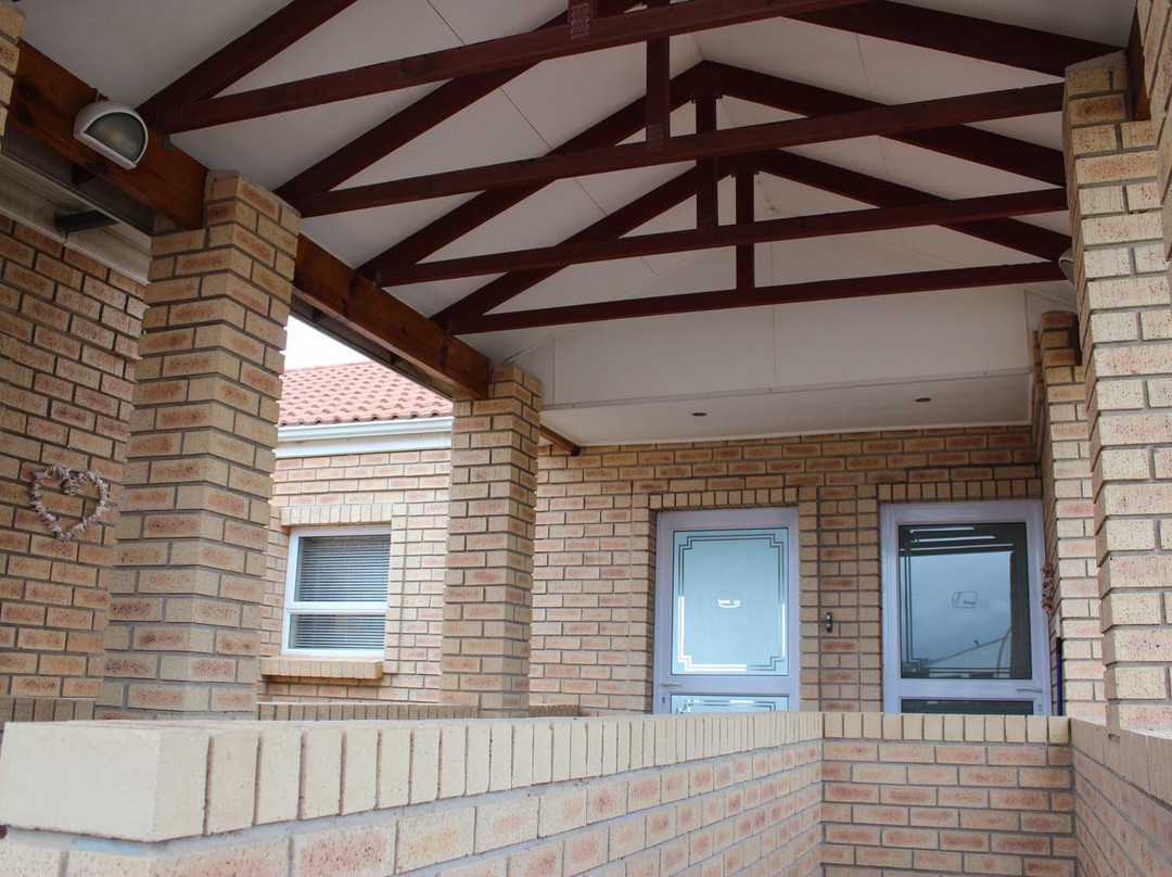 Makisaki Beachfront accommodation主图