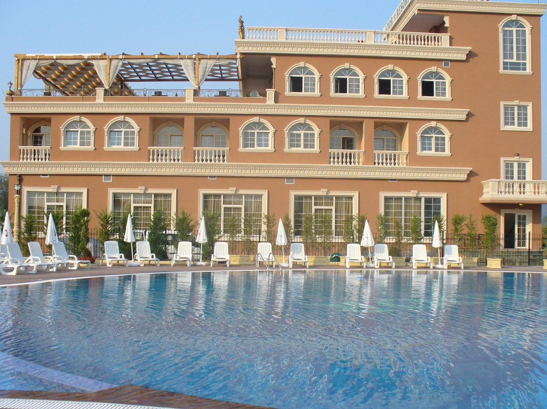 Ador Resort Hotel - Rinas
