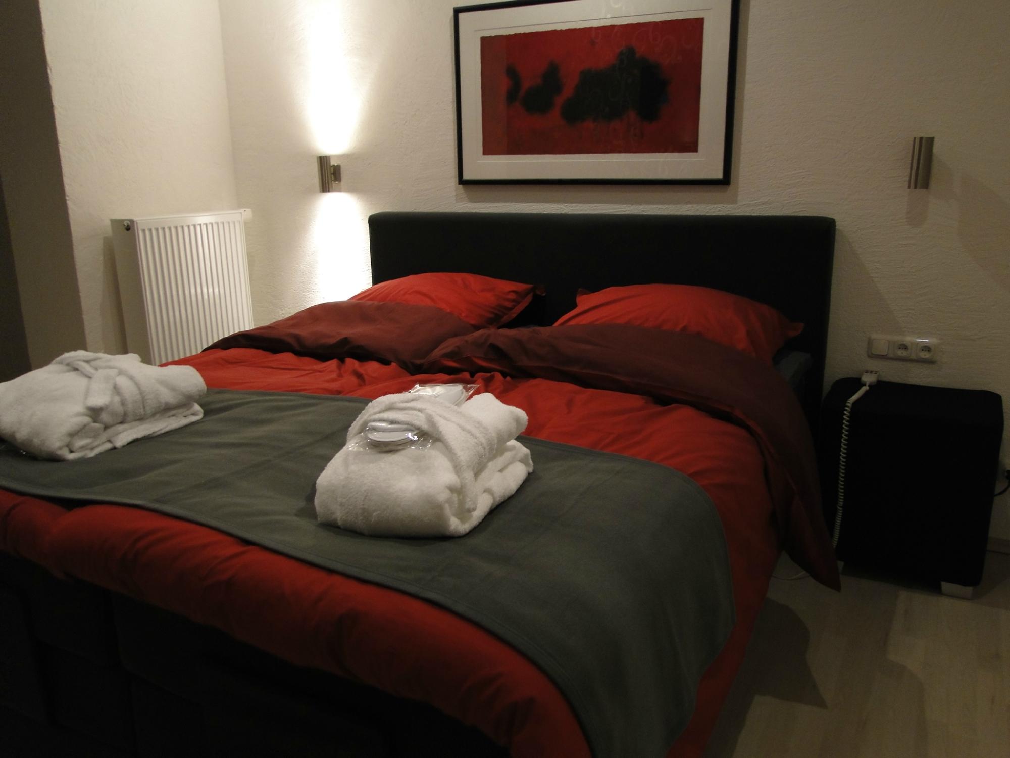 Suit' & Fruehstueck Zum Latschen-客卧