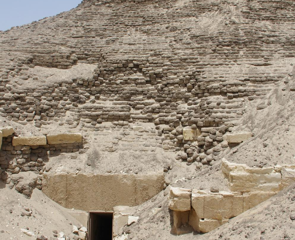 Hawara Pyramid Travel Guide-法尤姆必去景点