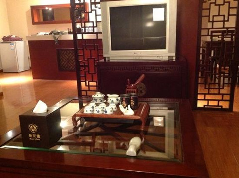 御花园酒店主图