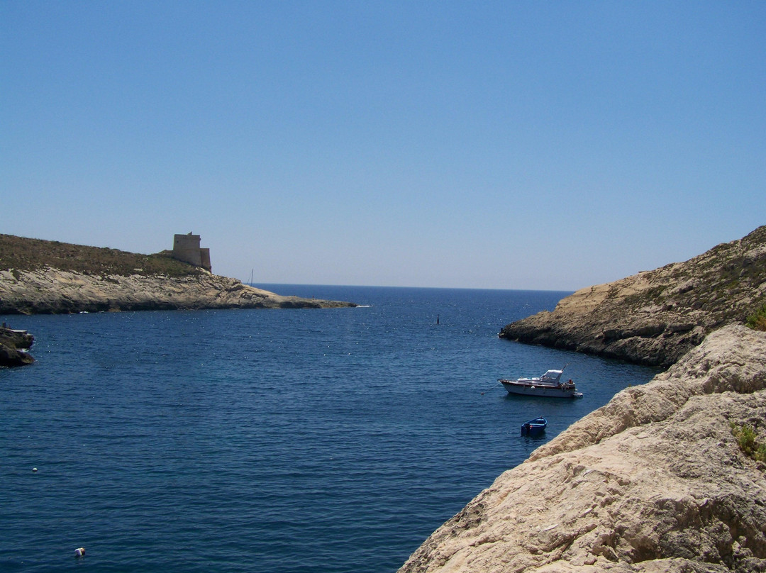 Xlendi Beach, Cliff and Caves-Xlendi必去景点