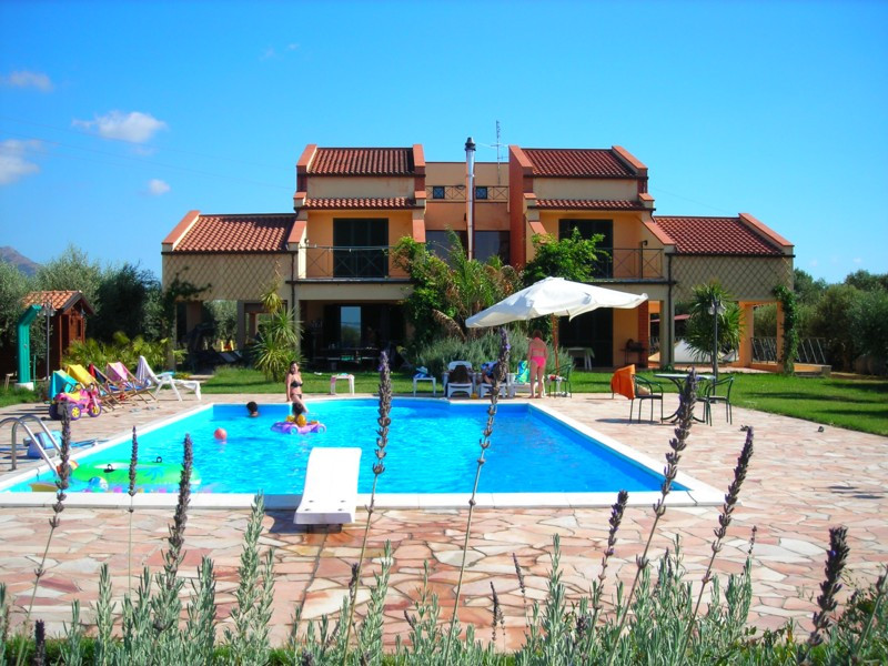 Capaccio Scalo酒店住宿-Casa Degli Ulivi