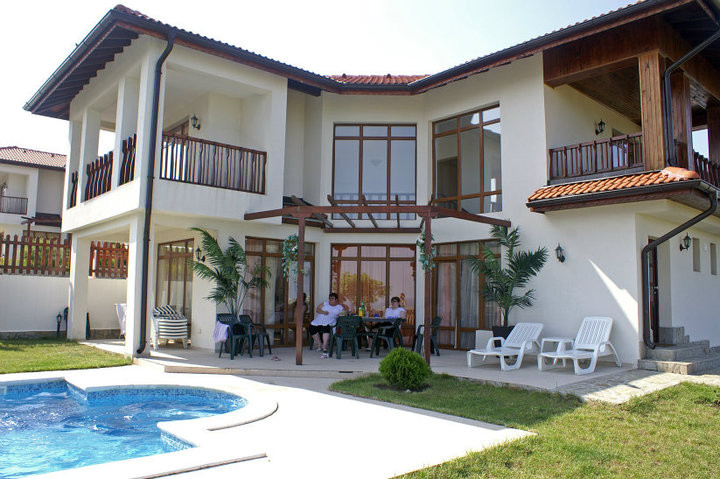 Floral Hills Villas