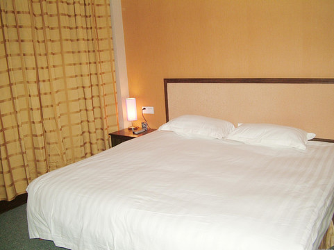 7天昆明吴井路塘子巷地铁站店主图