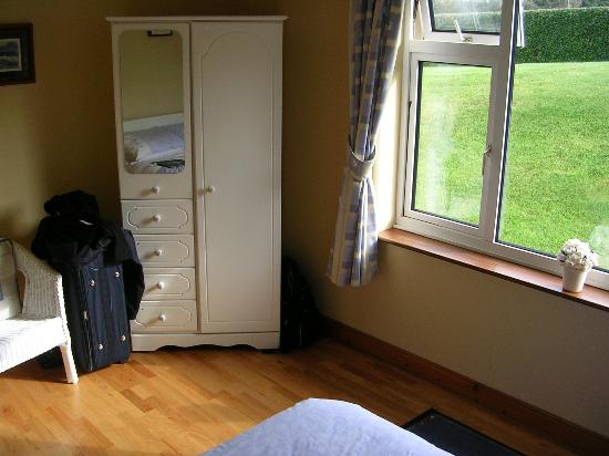 Ballybeg House-客卧