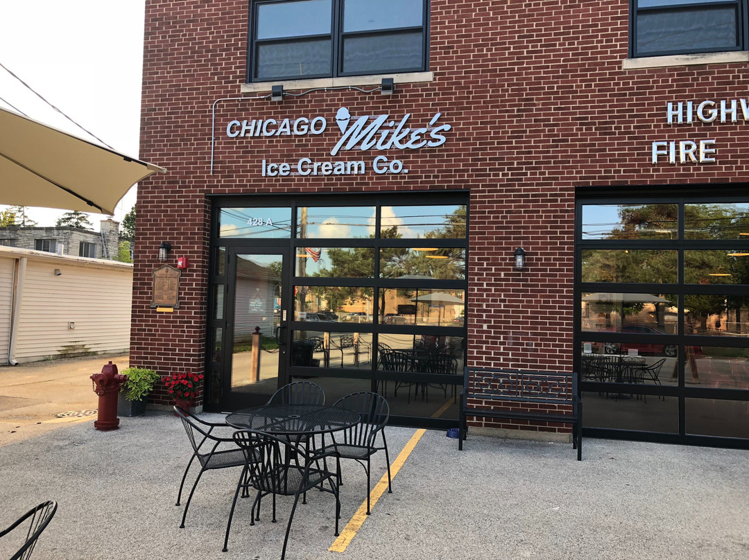 Billy Bricks Pizza & Ice Cream