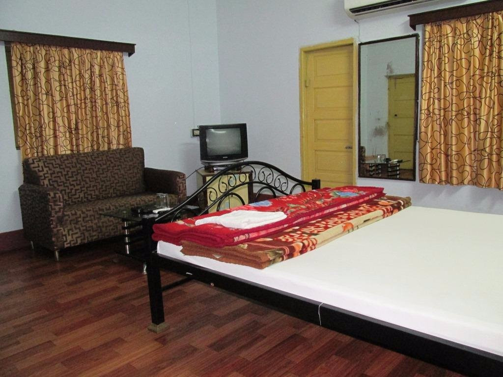 Hotel Debarshi