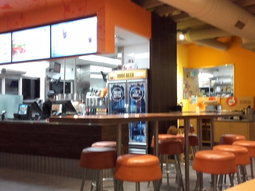 Portage-du-Fort餐馆和美食-A&w