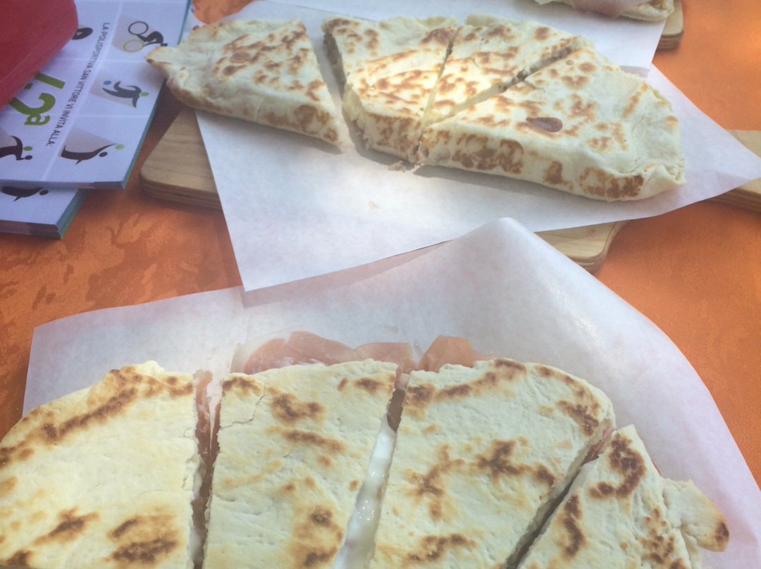 San Vittore餐馆和美食-La piadina di S. Vittore