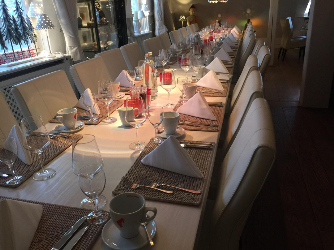 Heist餐馆和美食-Schones Leben