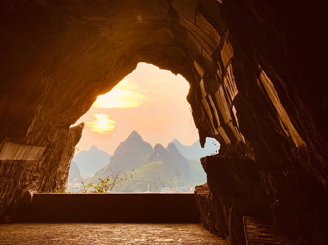 叠彩山景区景点图片