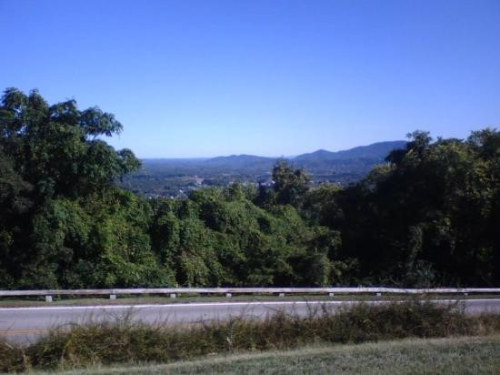 磨坊山明星公园-罗阿诺克必去景点