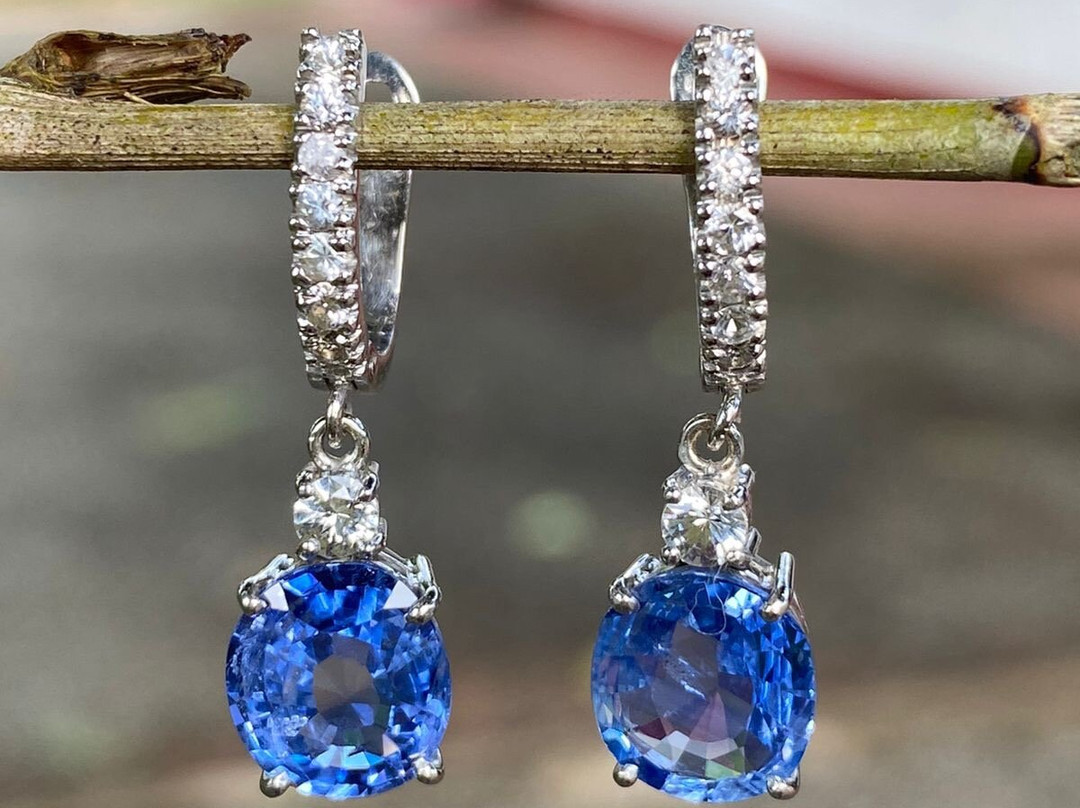 Blue Moon Gem And Jewel-加勒必去景点