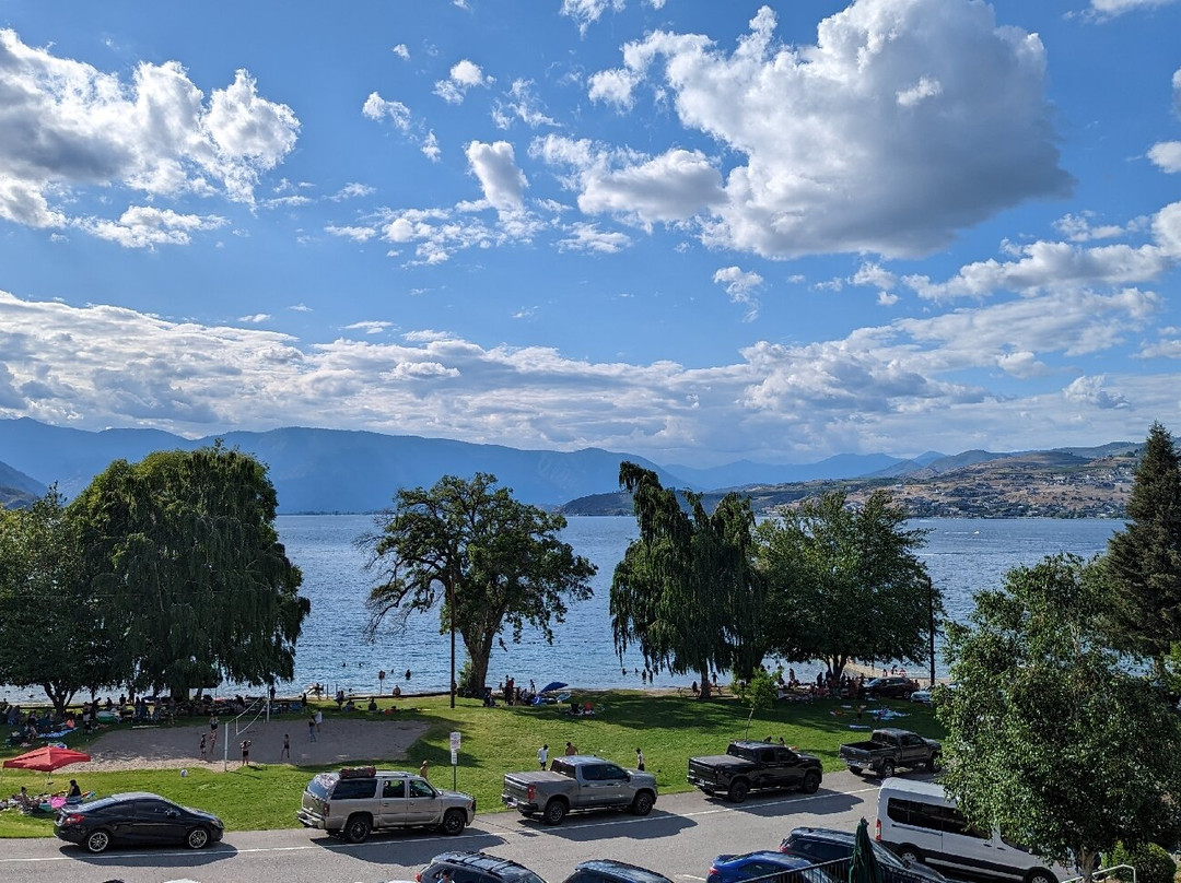 Lakeside Lodge and Suites主图