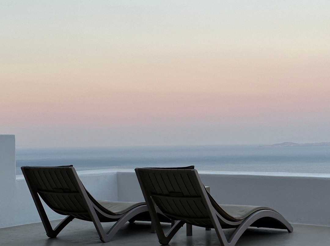 Living Theros Luxury Suites主图