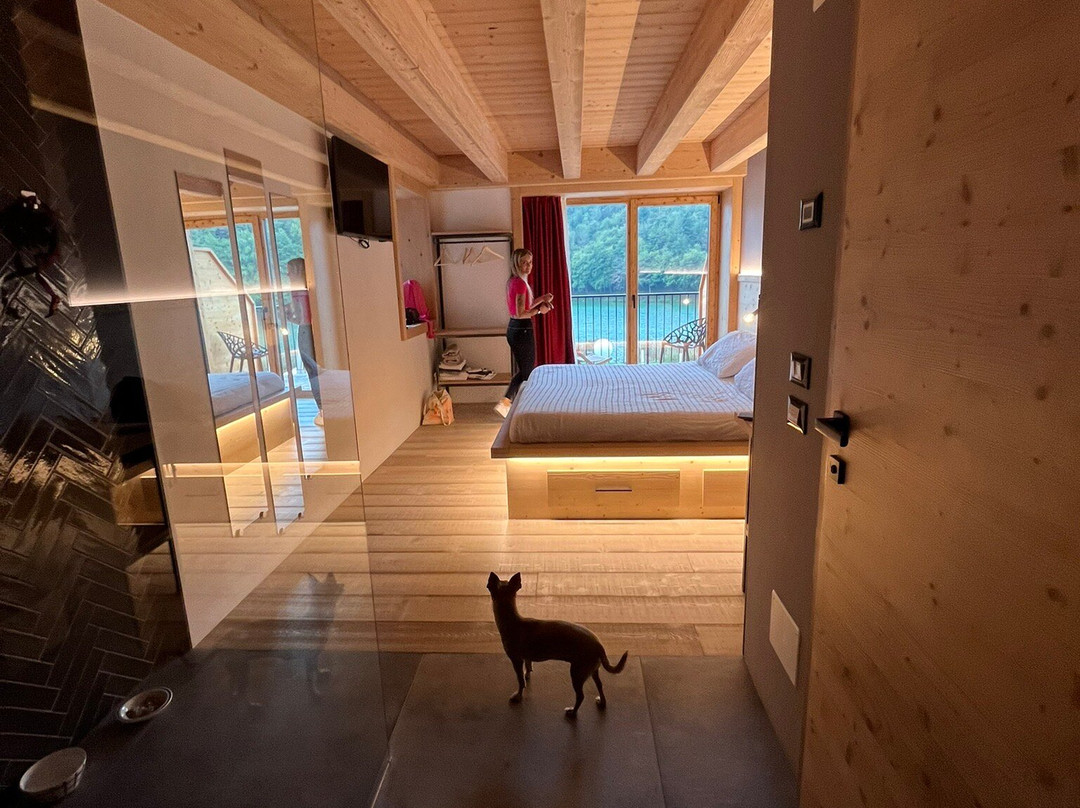 Bazzario Bistrò & Hospitality - Alpine Lakeside Life