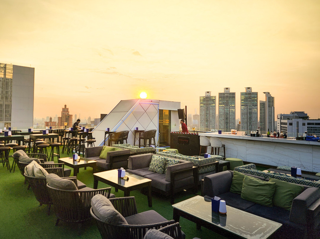 Vanilla Sky Rooftop Bar-曼谷必去景点