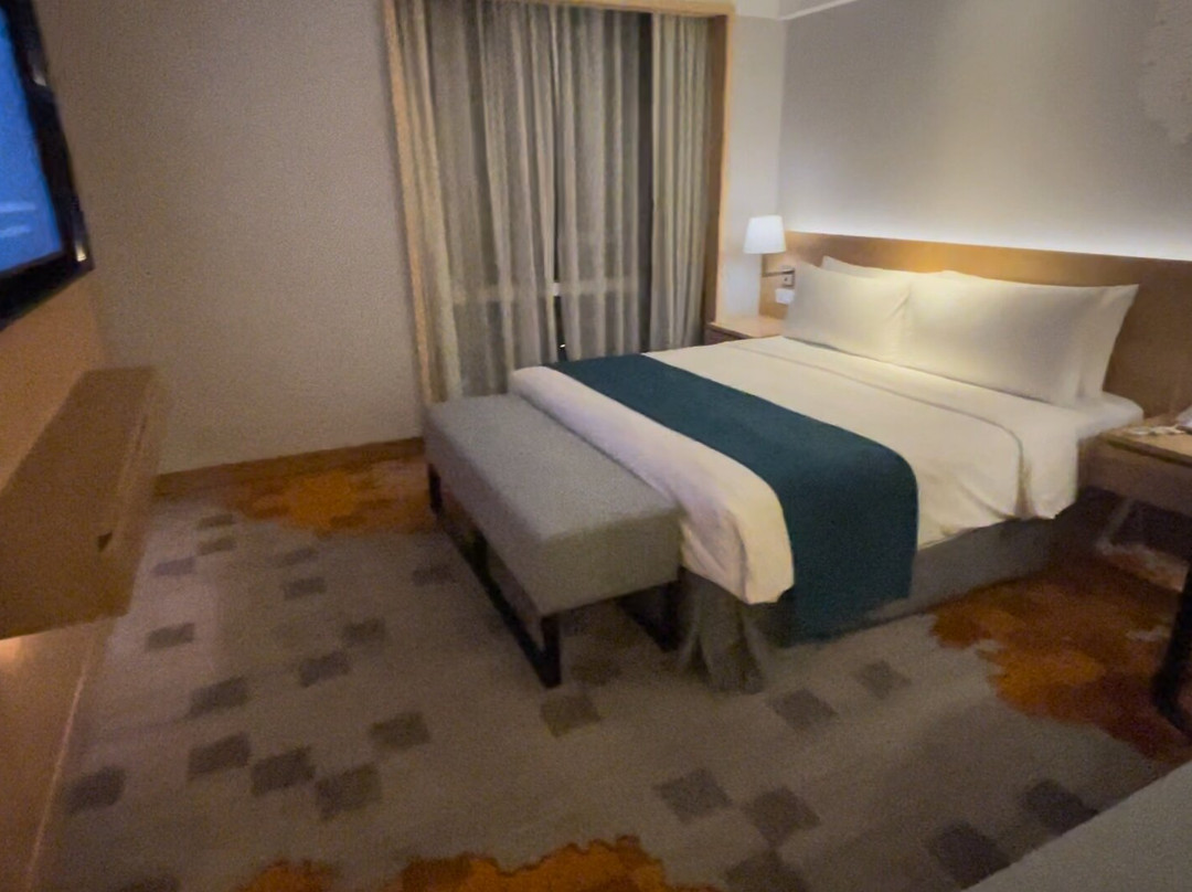 曼谷素坤逸路假日酒店主图