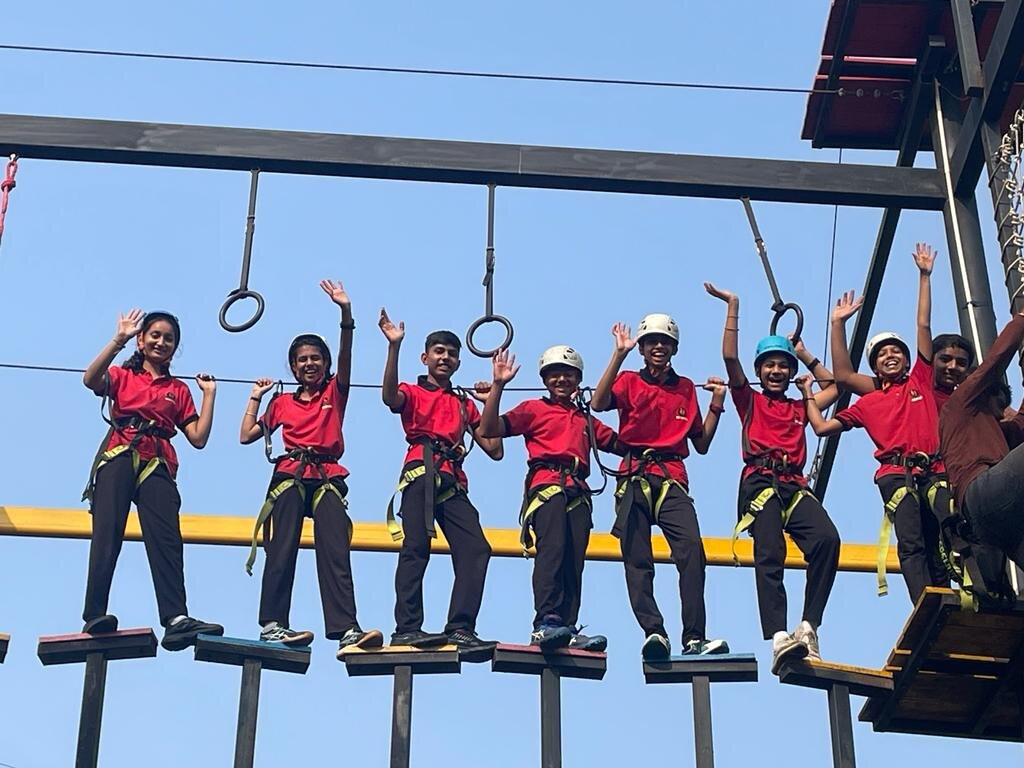 Roadies Rostel - Best Adventure Resort In Ahmedabad主图