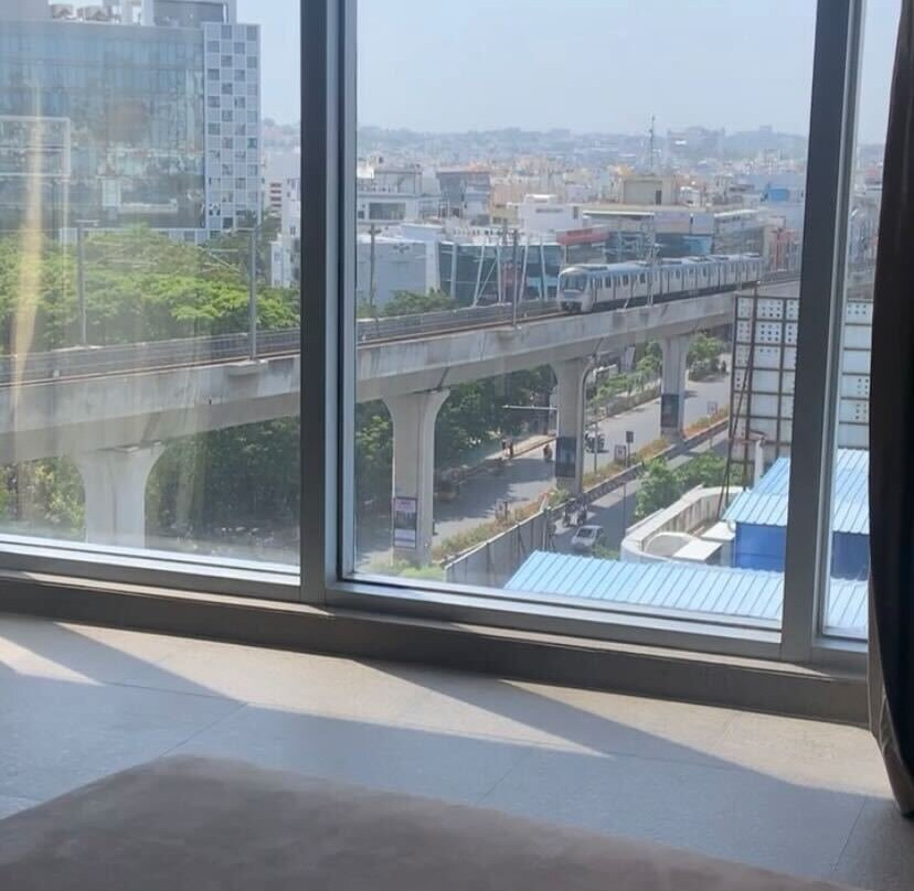 阿巴撒酒店主图